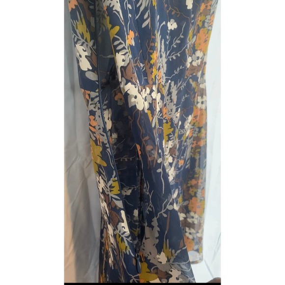 Ruffled Floral Dress- Size Medium - Picture 8 of 8